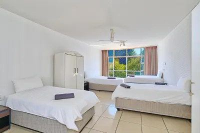 Inn & Out Sandton Park Hotels in Wynberg