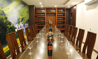 Bao Ngoc Diamond Hotel