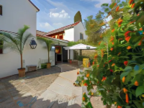 لا تارتانا هوتل بوتيك فنادق في ألمونيكار