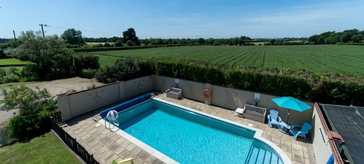 Birds Farm Hotels in Colchester