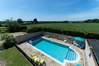 Birds Farm Hotels in Colchester