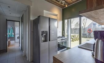 Spacious Villa with Garden