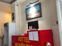 Nguyen Thanh Hotel Hoteles cerca de Distrito 9