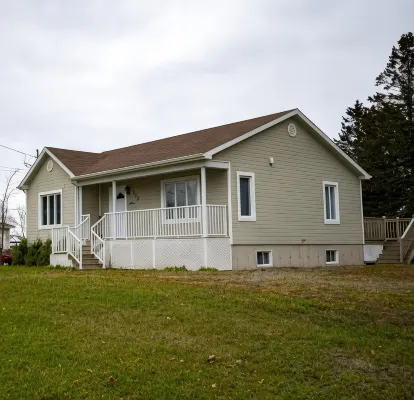 Motel Fraser Hotels in Le Rocher-Percé Regional County Municipality
