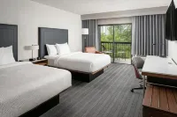 Courtyard New Orleans Metairie Hotel dekat Joe Yenni Stadium