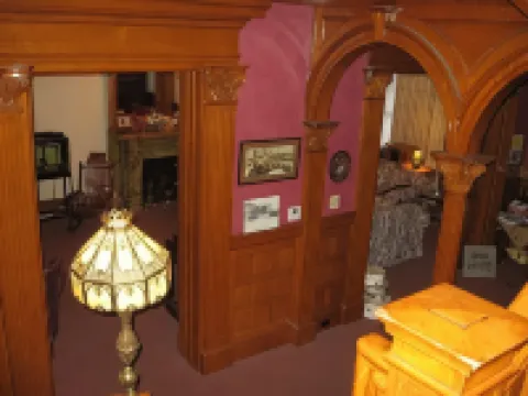Olde Judge Mansion B&B Hotels in Troy