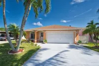 HAPPYOURS Luxury Heated Pool, Hot tub No Additional Fees!! Vanderbilt beach Hotel a Naples Park