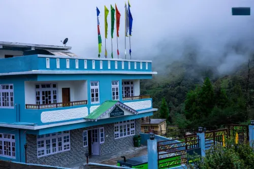 Divine's the Elite Zong Hotels in Lachung