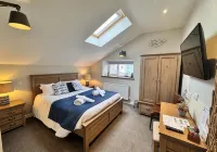 The Waterfront Inn Hotels in Appledore