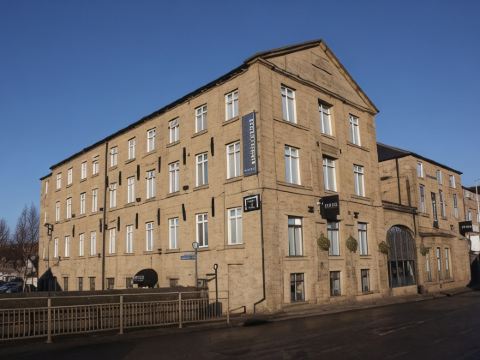 แคมบริดจ์ โรงแรมวอเตอร์ฟร้อนท์