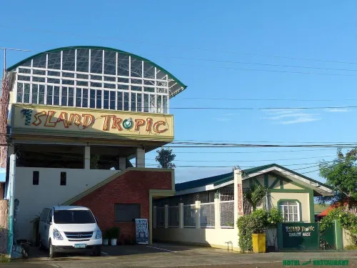 Island Tropic Hotel and Restaurant Hotels in Alaminos