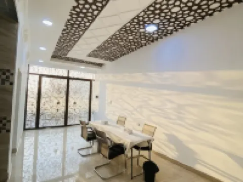 EK 家園 鄰近阿哈姆購物中心的酒店