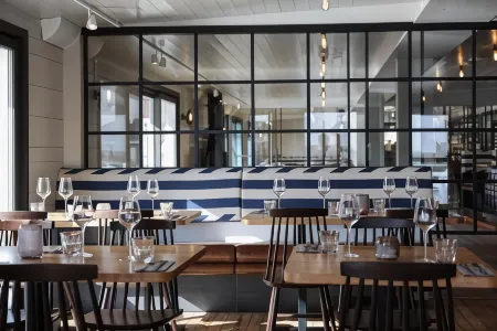 Solsiden Brygge Rorbuer Отели рядом с Аэропорт Лекнес