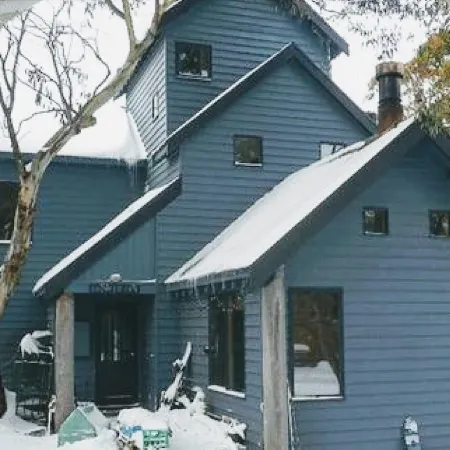 Snowed Inn Apartment