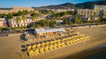 Résidence Kaliopé Отели рядом с достопримечательностью «Massif des Maures»