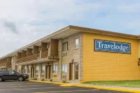 Travelodge by Wyndham Bloomington Hotels in Clear Creek Township