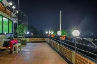 Hotel Layaku Durbar - parking