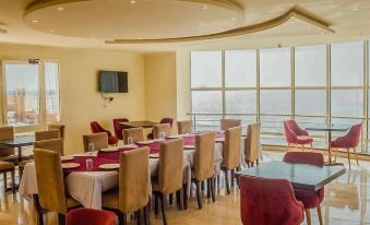 Amwaj Hotel