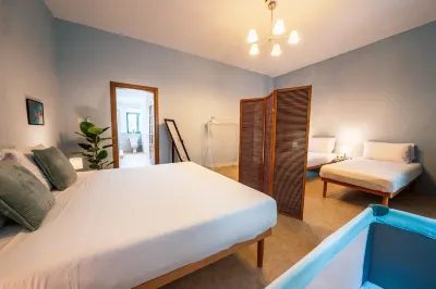 Charming Historic Home with Rooftop Views Hotels near Bebirgu