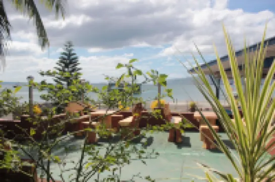 บลูร็อก บีชรีสอร์ท