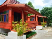 Gumpor Art Studio Отели в г. 