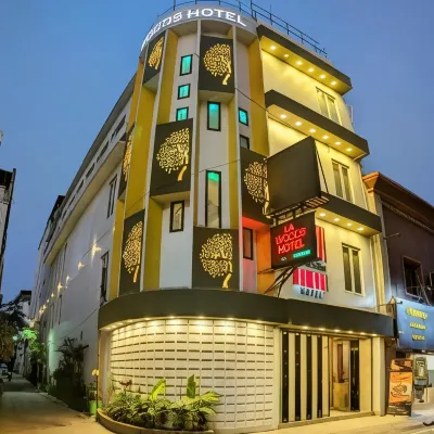 La Woods Hotel Hotels near Express Avenue Mall