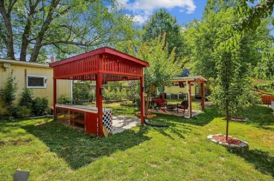 Modern Cozy Silver Spring Getaway Basement Guesthouse - Close to DC