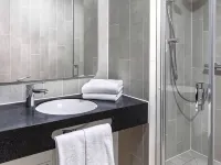 โรงแรม B&B วิลเฮล์มฮาเฟน - ที่มีที่จอดรถ