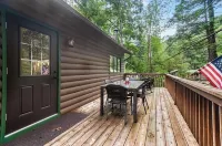 Creekside cabin home ENJOY PEACE/BEAUTY in LUXURY with quality bedding&MUCH MORE