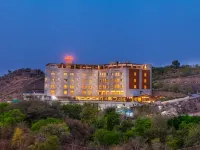 JüSTa Sajjangarh Resort & Spa, Udaipur Отели рядом с достопримечательностью «Шилпграм»