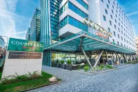Courtyard Prague City Hotels in Zizkow