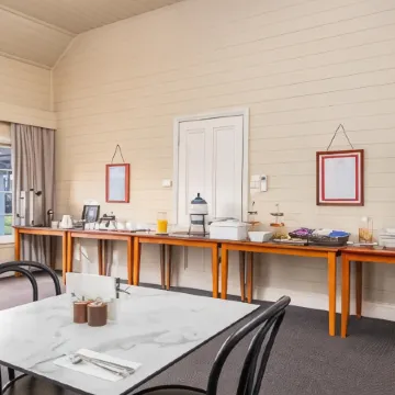 Moore Park Inn