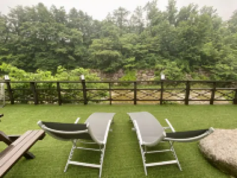 Smile Resort Hotels near Sinheungsa Temple