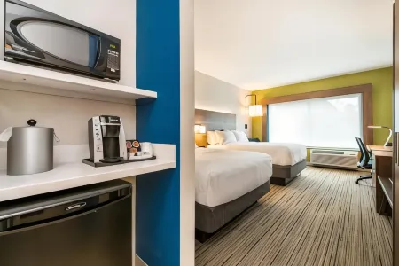 Holiday Inn Express & Suites Lagrange