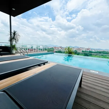 BLUE SKY NOI BAI HOTEL & POOL