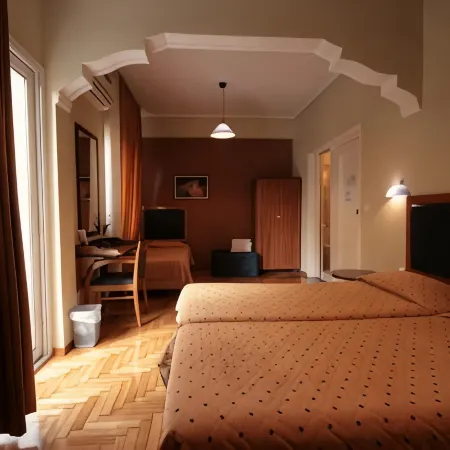 Adam's Hotel Отели рядом с достопримечательностью «Новый музей Акрополя»