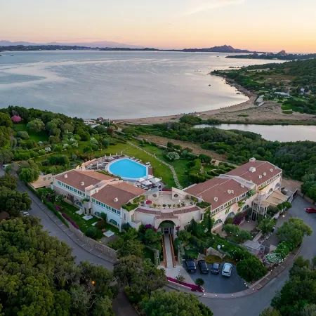 L'Ea Bianca Luxury Resort