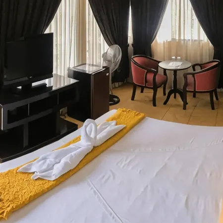 Hotel Anthony's Отели рядом с достопримечательностью «Парк-де-ла-Резерва»