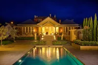 Freeman on Ford Hotels in Beechworth