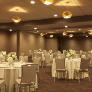 The Broadway Columbia - a DoubleTree by Hilton Hotels in Boone County