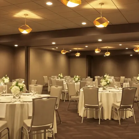 The Broadway Columbia - a DoubleTree by Hilton