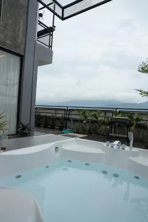 D'Stone Mountain Villa by Hi Villas Отели рядом с достопримечательностью «Zoomanji Bandung»