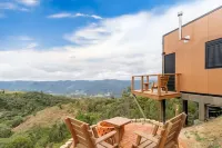 Romantic Cabin with Mountain View VST035