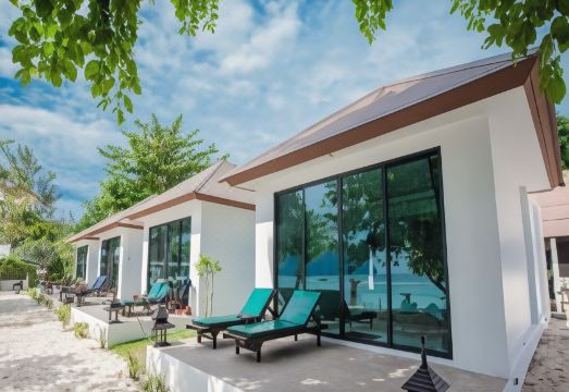 4. 파라다이스 리조..