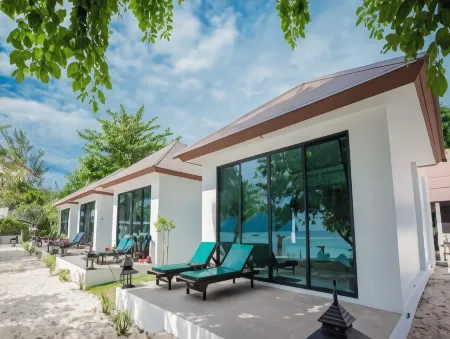 Paradise Resort Phi Phi Отели рядом с достопримечательностью «Пхи-Пхи-Дон»