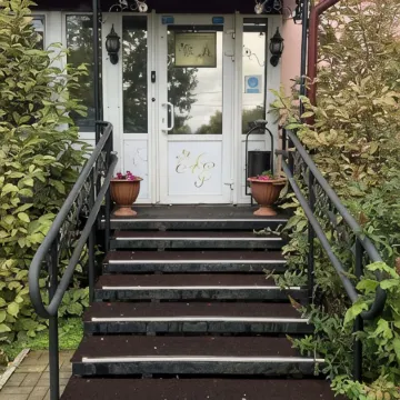 Adam I Eva Mini-Hotel