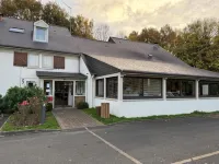 Kyriad Rennes Nord Các khách sạn gần Parc des Gayeulles