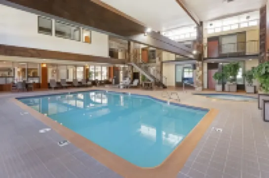 Best Western Plus Weston Inn