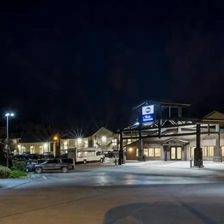 Best Western Golden Spike Inn  Suites