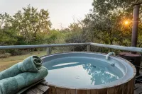 Rukiya Safari Camp - Hot Tub